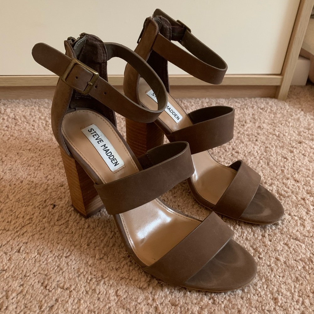 Steve Madden soft leather heels